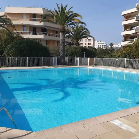 Studio Frejus, 1 Piece, 4 Personnes - Fr-1-226A-259 Фрежюс